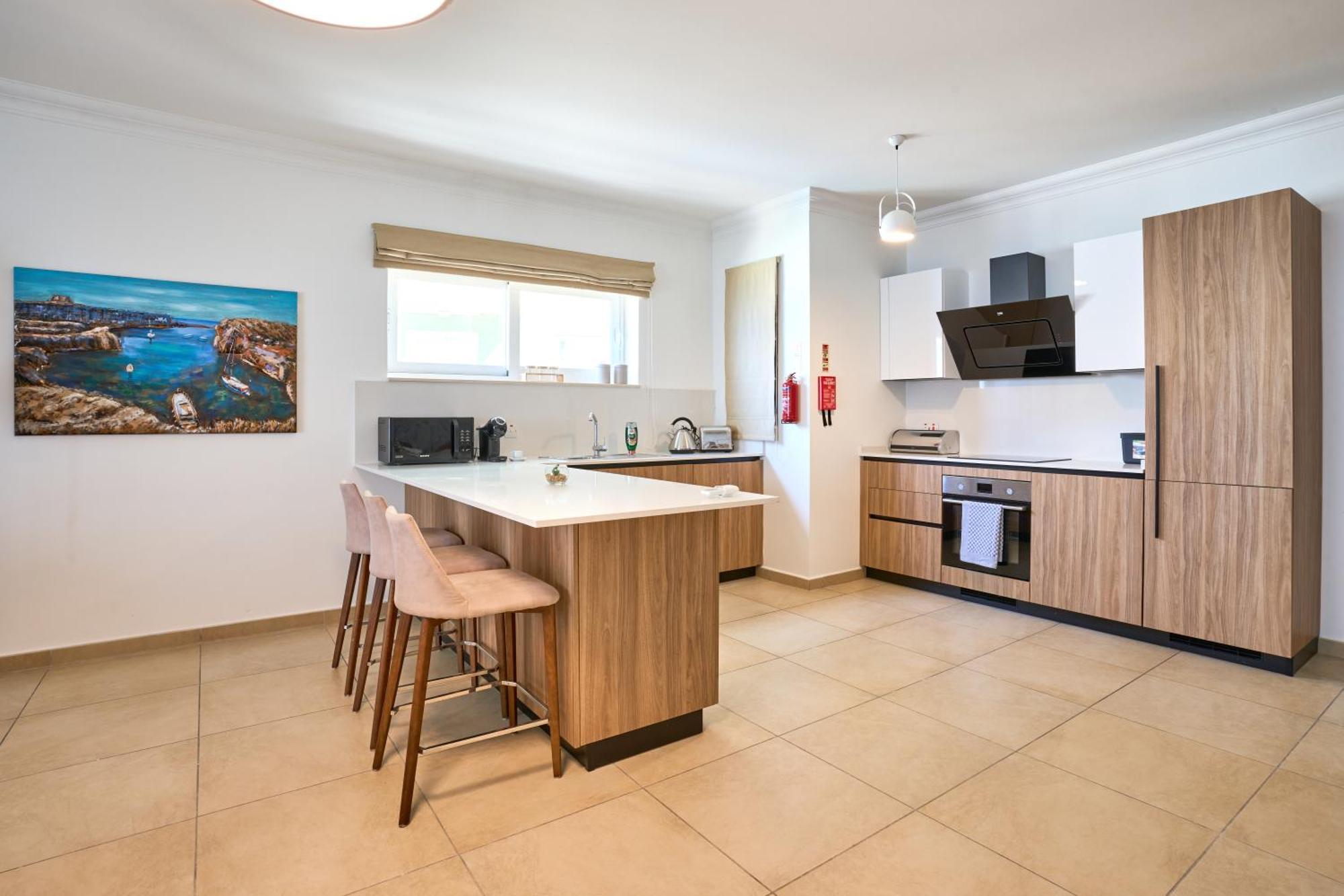 Stunning 3-Bedroom Seaview Retreat In Fort Cambridge Sliema Extérieur photo